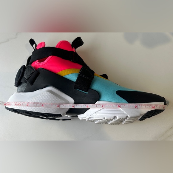Nike Air Huarache City
Multi-Color (Women's) - Picture 4 of 11